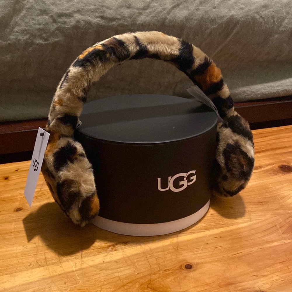 BNIB!!! UGG Leopard Print Earmuffs